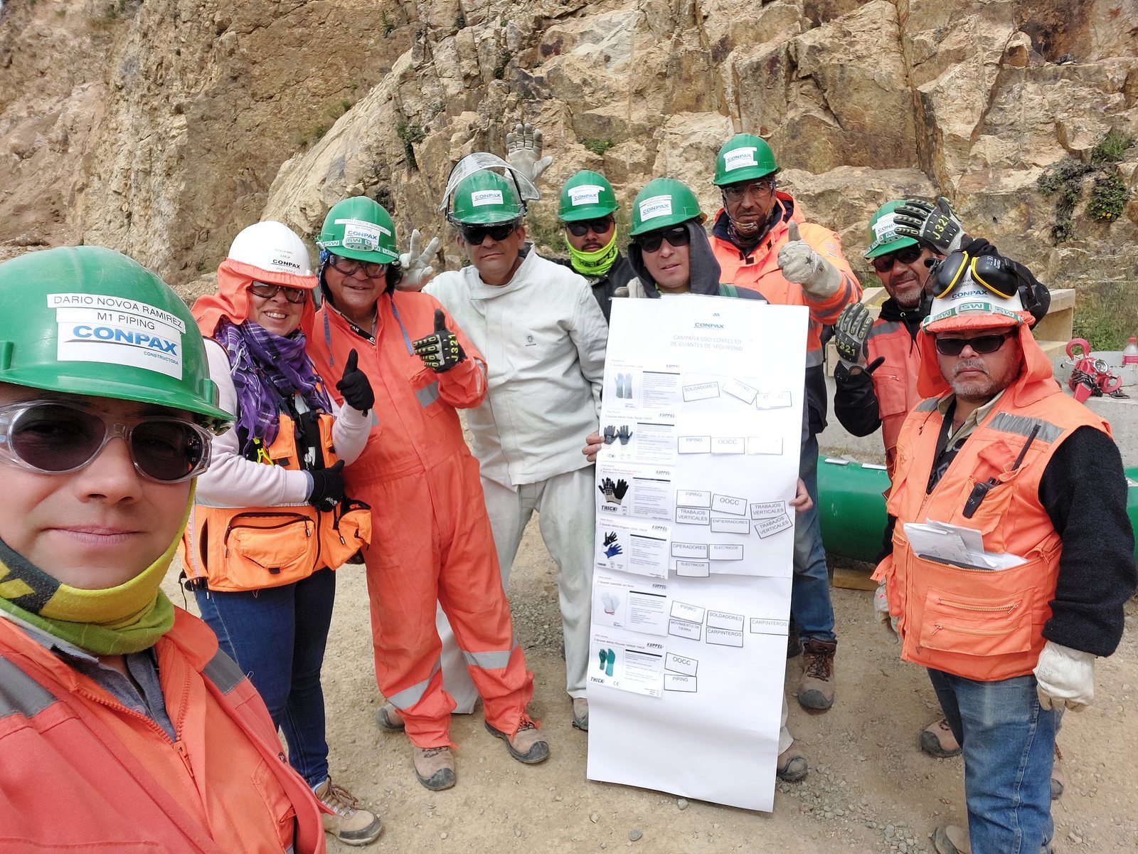 Equipo de Conpax en obra