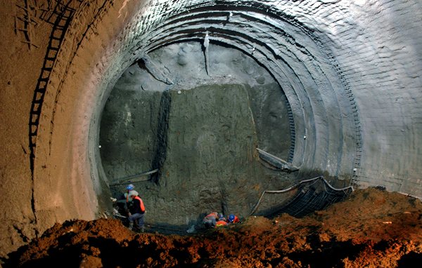 Construcción de Obras Civiles Estación Las Mercedes, Línea 4